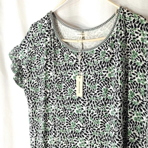 Max Studio Botanical Pattern Flutter Sleeve Top - Picture 2 of 7
